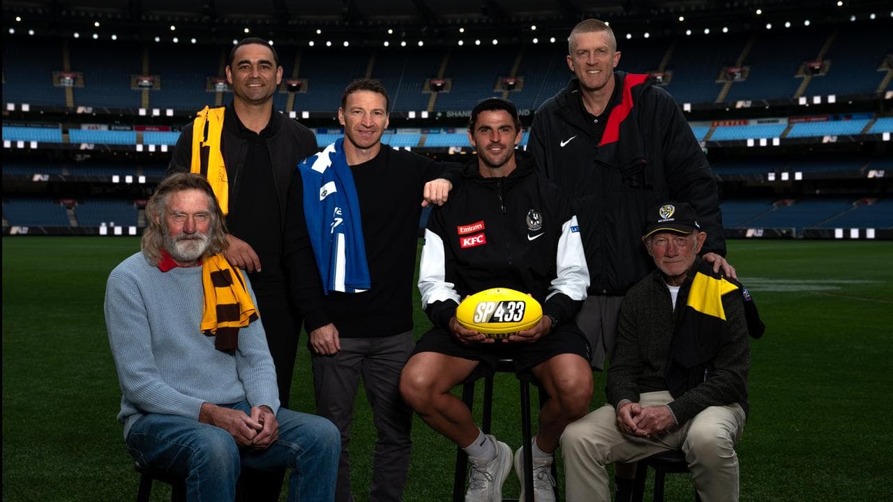 Tuck, Burgoyne, Harvey, Pendlebury, Fletcher and Bartlett at the MCG.