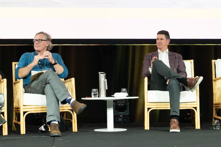 HOYTS CEO Damian Keogh (right) and Madman's Paul Wiegard at Screen Forever 40.