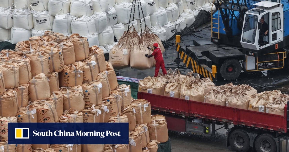 China defies Hormuz crisis with record monthly export value in April