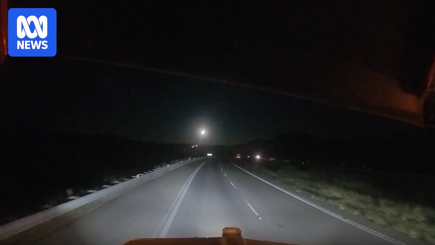 Footage shows 'fireball' meteor lighting up skies across NSW overnight