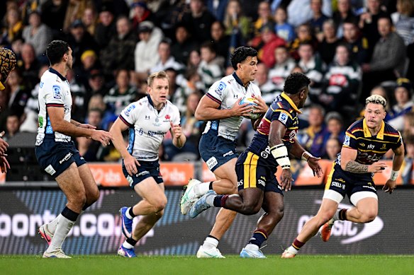 Joseph-Aukuso Suaalii impressed in attack against the Highlanders, but made some costly defensive decisions.