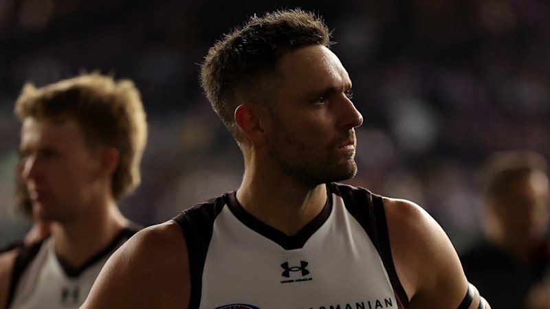 How Luke Jackson, Caleb Serong and the Fremantle Dockers dampened the night of Jack Gunston and the Hollywood Hawthorn Hawks of Sam Mitchell and Nick Watson