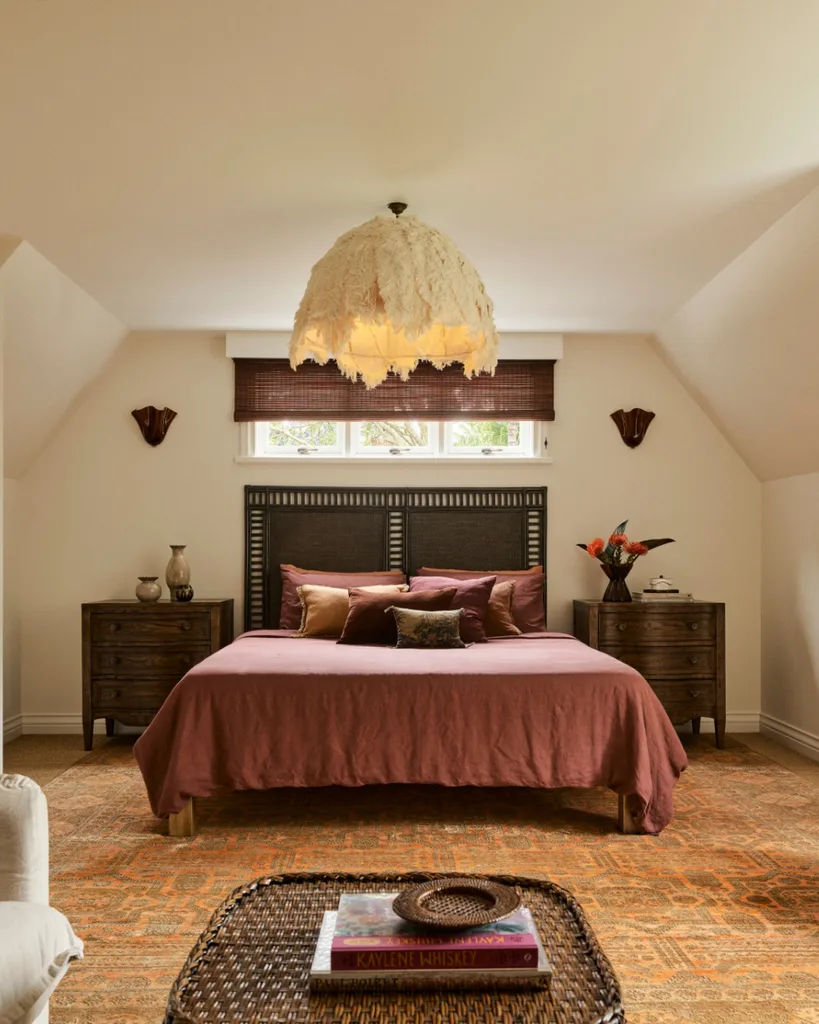 Main bedroom lighting