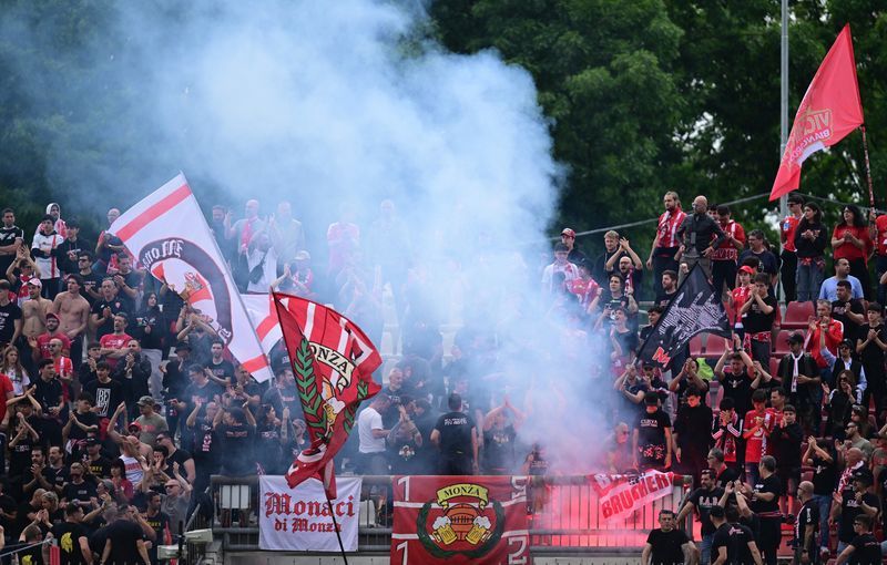 Football: Soccer-Monza secure Serie A return despite playoff second-leg loss