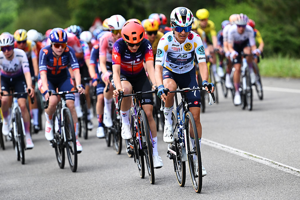 Ashleigh Moolman-Pasio (AG Insurance - Soudal) during stage 4 of the 2026 La Vuelta Femenina wearing the polka-dot mountains jersey. (Photo by Szymon Gruchalski/Getty Images)