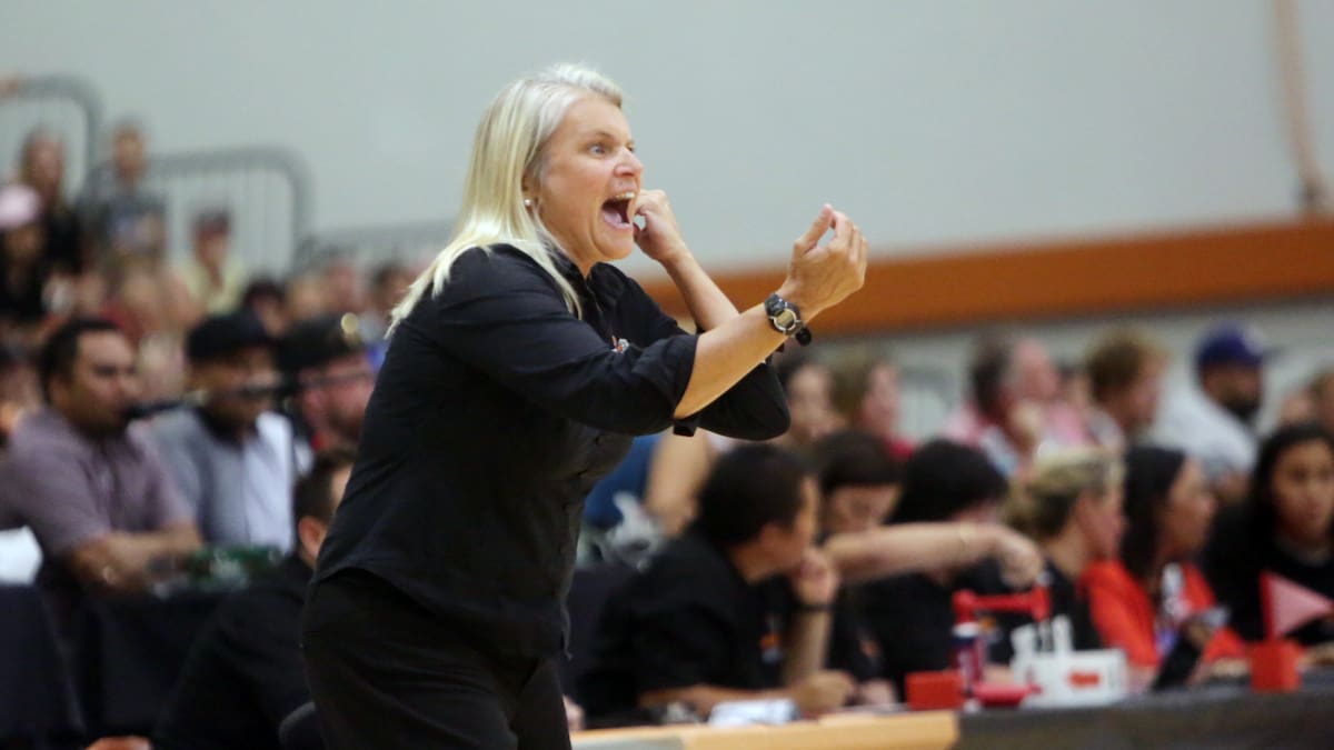 Kirstin Daly-Taylor enters Hall of Fame after 40 years of basketball