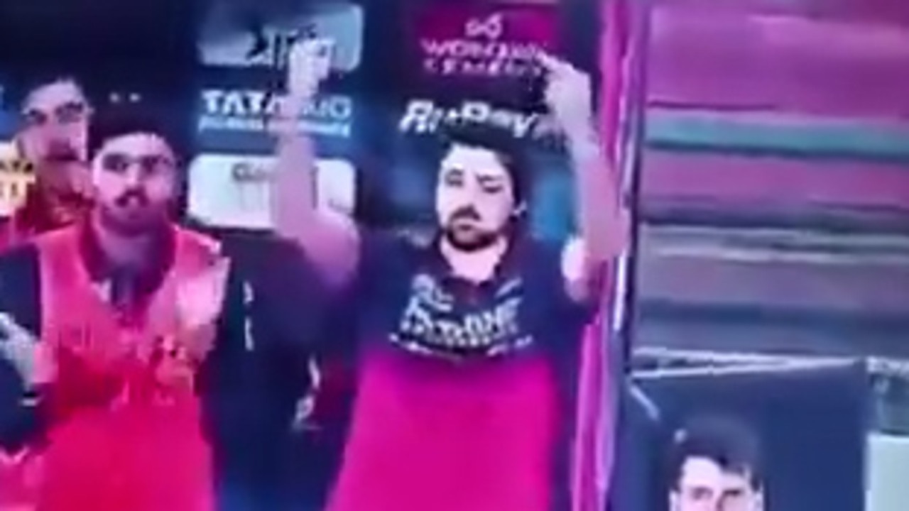 Tim David fined for obscene gesture, video, Royal Challengers Bengaluru vs Mumbai Indians, highlights, news