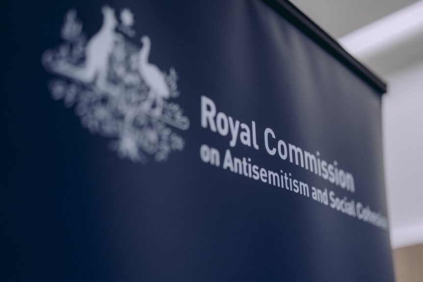Sign royal commission on antisemitism.