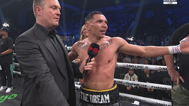Rahim Mundine frustrated by the booing.