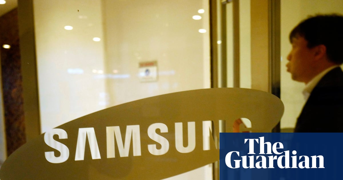 Samsung memory chip staff in line for £310,000 bonuses after AI profit-sharing deal | Samsung