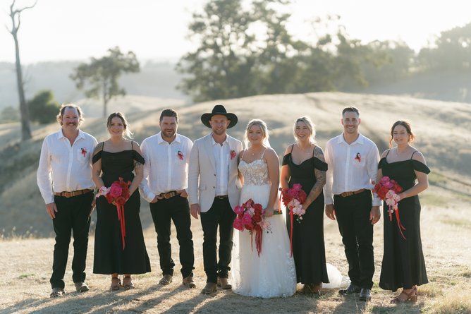 Maddison and Reece's Ferguson Valley wedding.