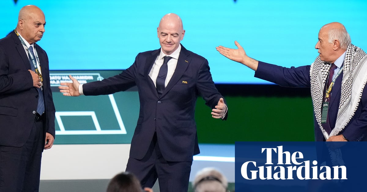 Gianni Infantino’s attempt at Israel-Palestine handshake backfires | Gianni Infantino