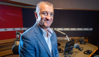 3AW broadcaster Tom Elliott to get second new hip