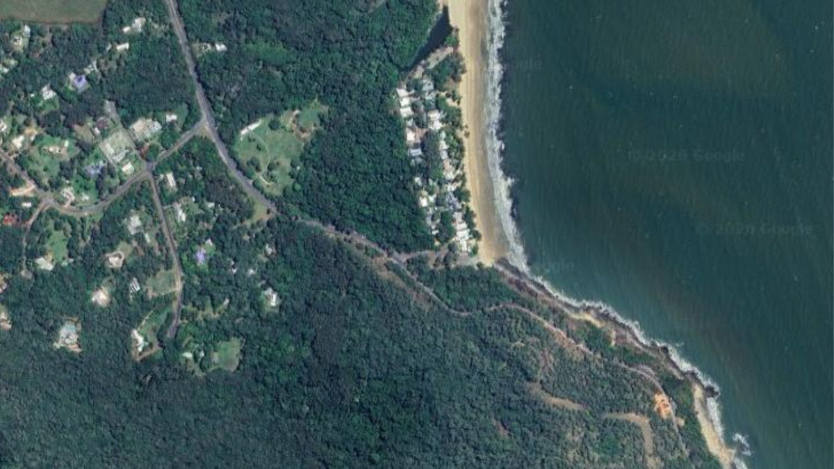 Young woman and baby killed in three-car collision at Oak Beach