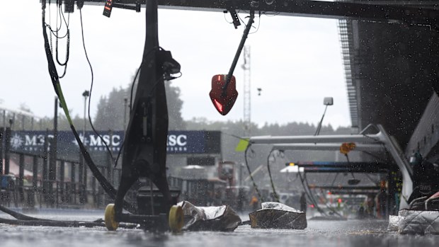 Rain and lightning could red flag the race in Miami, Florida.