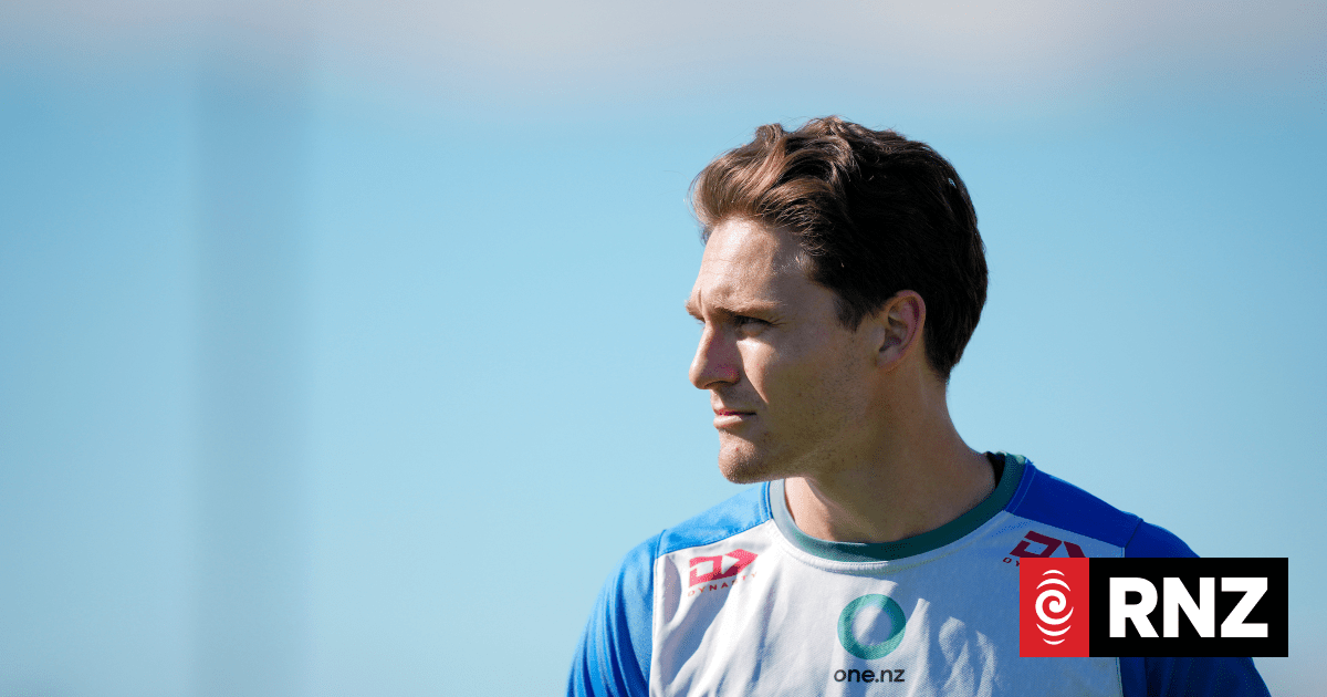 NRL: NZ Warriors star Luke Metcalf signs with St George-Illawarra Dragons, but still has role to play