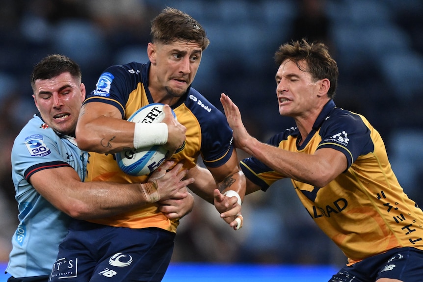 Zac Lomax carries the ball for the Force against the Waratahs.