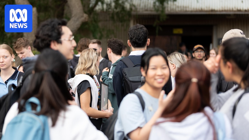 Labor upgrades net migration numbers by 55,000 in federal budget