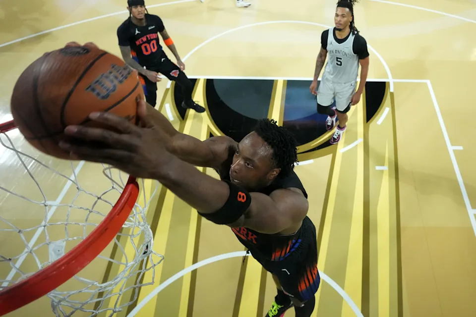 The New York Knicks' OG Anunoby dunks the ball against the San Antonio Spurs during the NBA Cup Final at T-Mobile Arena in Las Vegas on Dec. 16, 2025. The Knicks won the game, 124-113.