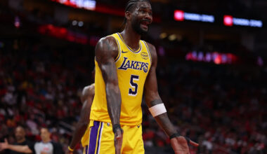 NBA executive calls Deandre Ayton's season with Lakers a 'disaster'