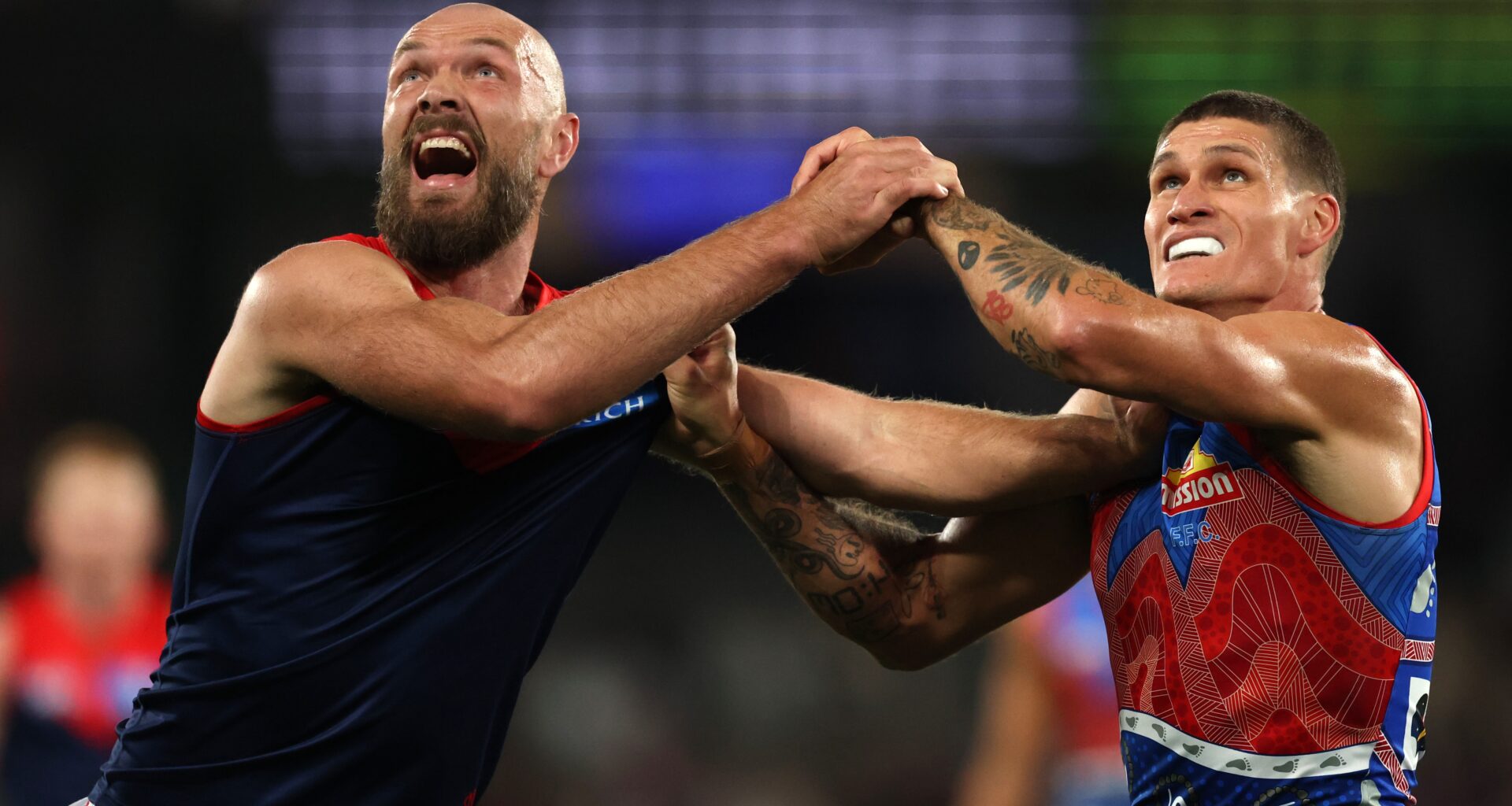 Dogs, Dees lock in final teams for important clash. Follow LIVE