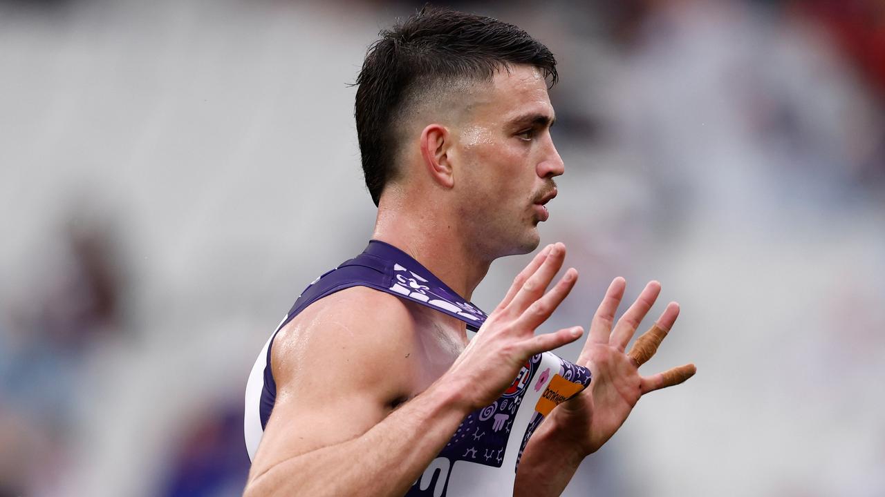 AFL round 10 Essendon v Fremantle: Live scores, updates and news