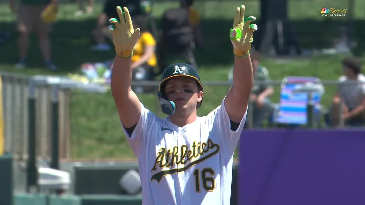 Kurtz draws walk for 19th game in row, A's beat Royals 6-3