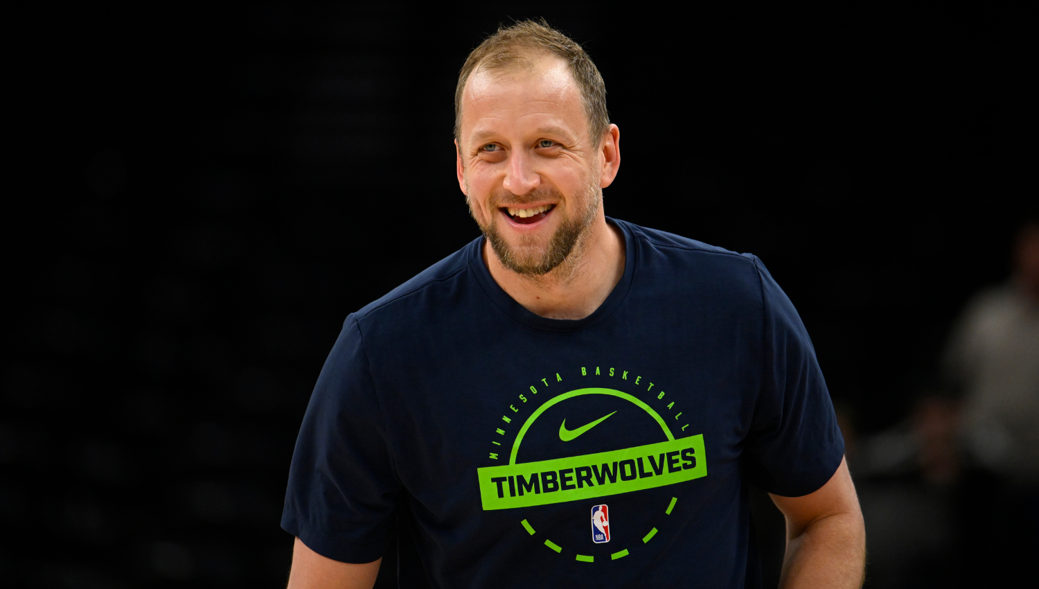 Ingles, Wolves steal home court off Nielsen's Spurs