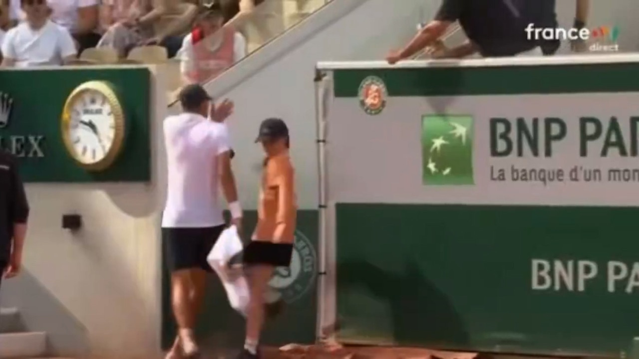 French Open 2026, tennis results: Rafael Jodar defeats Alex Michelsen, accused of pushing ball kid, video, highlights