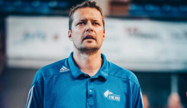 Bullets add international pedigree to coaching group
