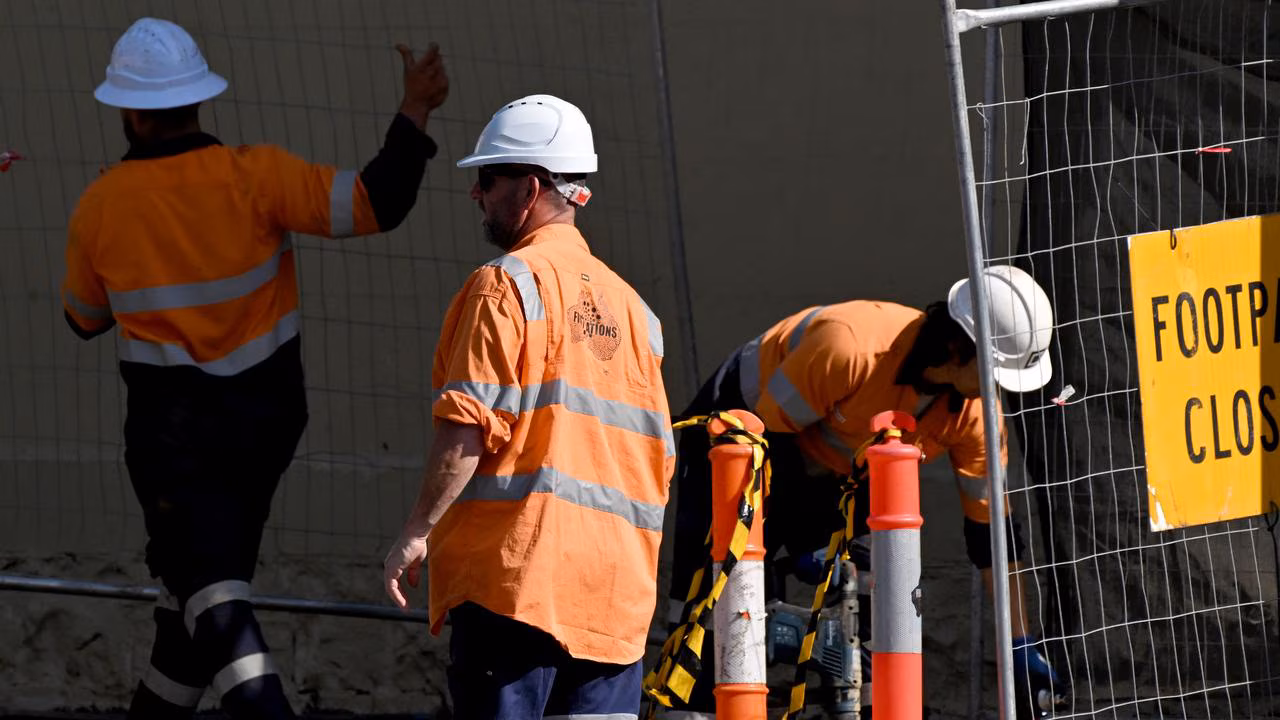 Australian workers poorer as wages lag behind rising prices