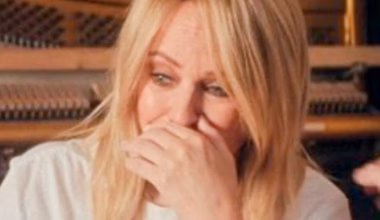 Kylie Minogue’s cancer revelation was even a shock to doco director