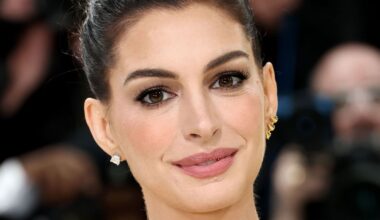 Anne Hathaway Didn’t Get a Face-lift, All Right?