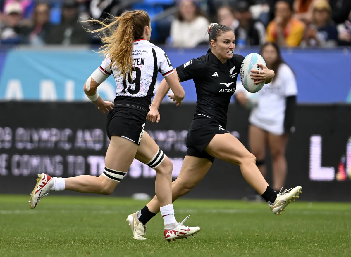 Michaela Brake signs with New Zealand Rugby to the end of 2027 » allblacks.com