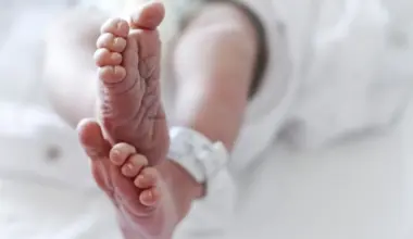 Alabama mum sparks baby name debate after hospital rejects daughter’s unusual name Xfrgolszzzxy