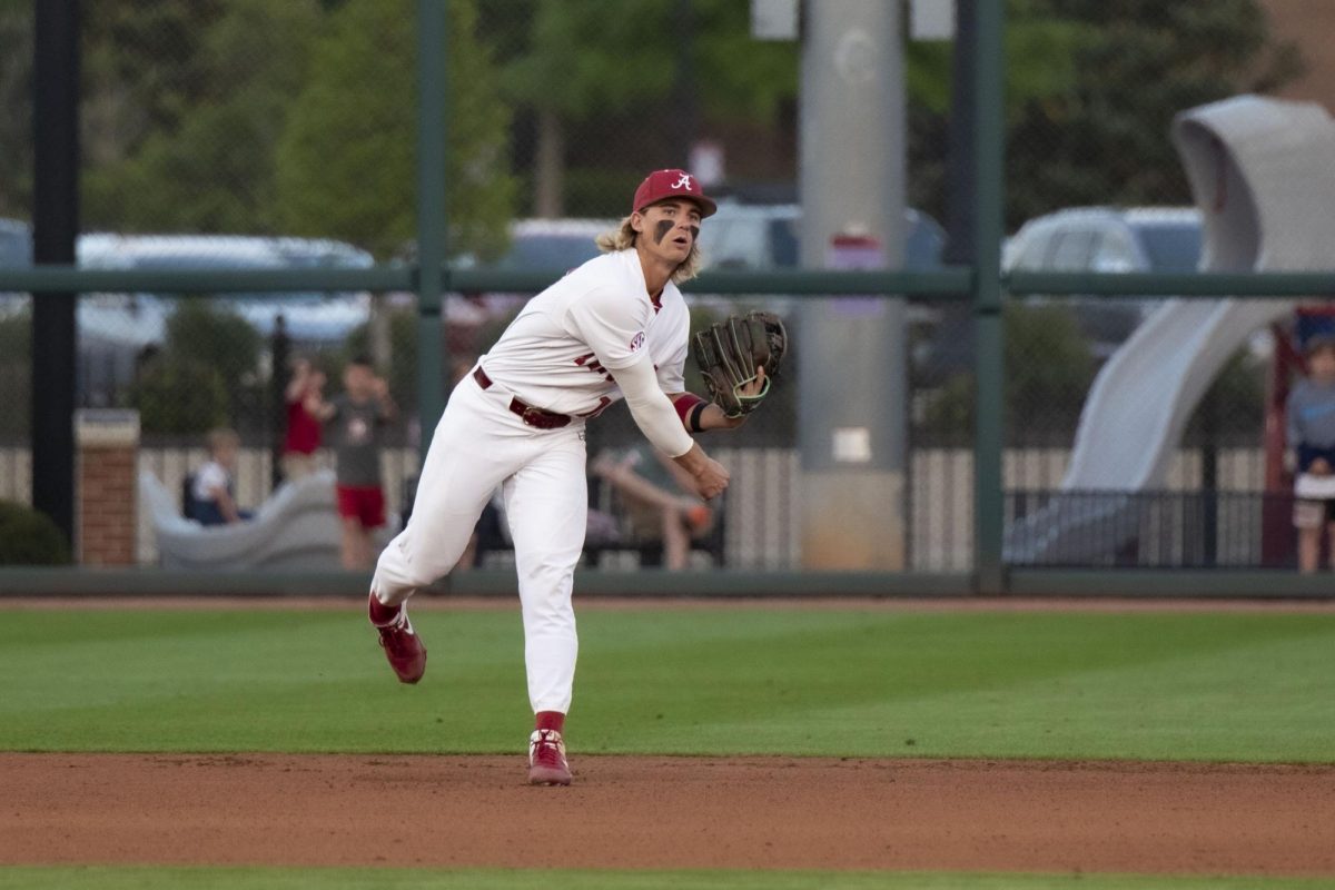 Alabama shortstop Jim Jarvis (#10) plays against Auburn on April 14, 2023, at Sewell-Thomas Stadium. 