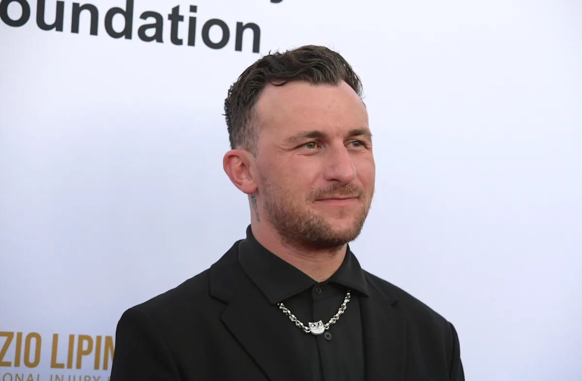 Johnny Manziel wins MMA fight by TKO in first round over influencer Bob Menery
