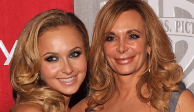 Hayden Panettiere’s mum slams star daughter’s bisexual claim