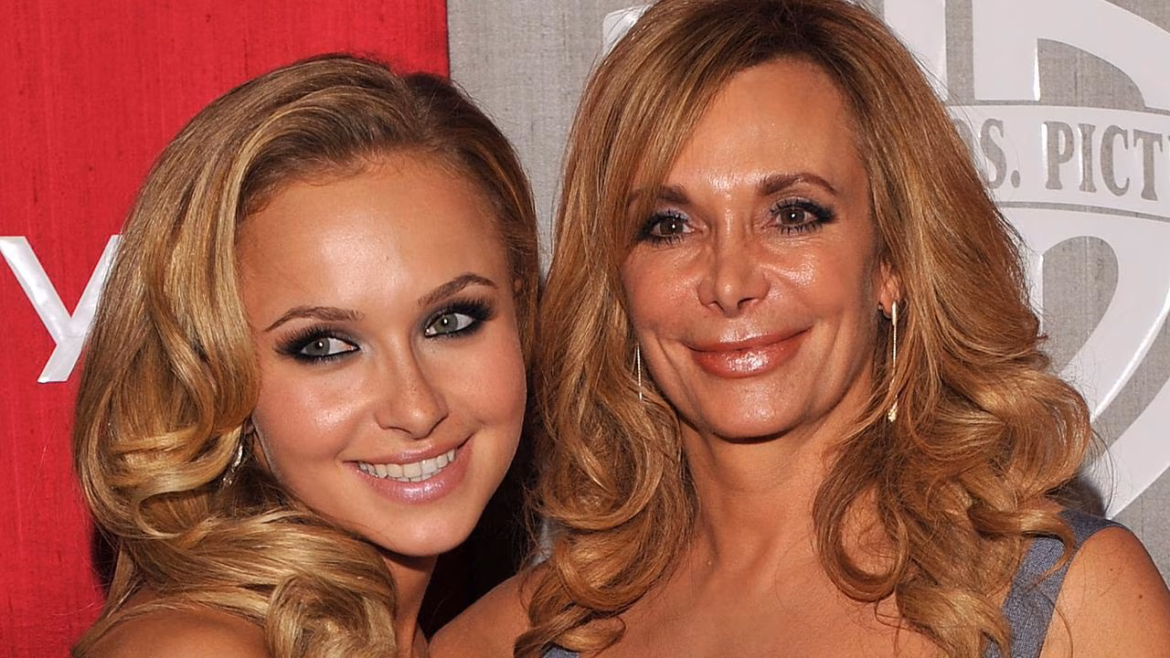 Hayden Panettiere’s mum slams star daughter’s bisexual claim