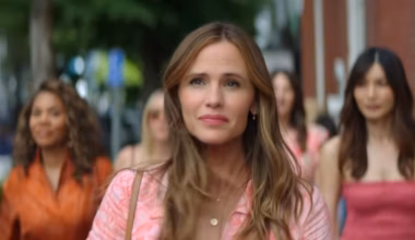 Jennifer Garner stars in new series The Five-Star Weekend