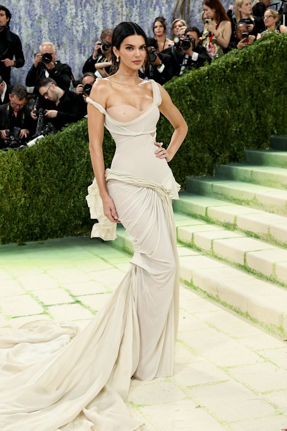 Kendall Jenner wears custom Gap Studio by Zac Posen.