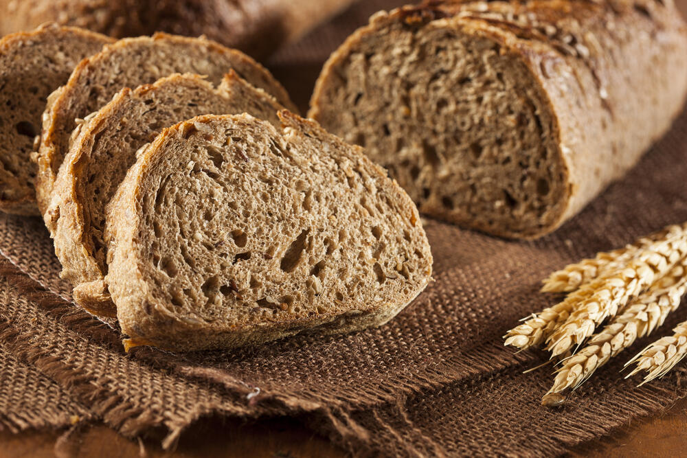 Whole wheat bread. Color is not what counts (Photo: Shutterstock) לחם מחיטה מלאה/קמח מלא