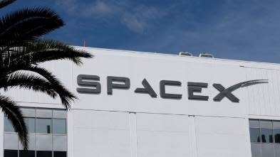 SpaceX, mega-IPOs could 'take oxygen out of the room' for AI players
