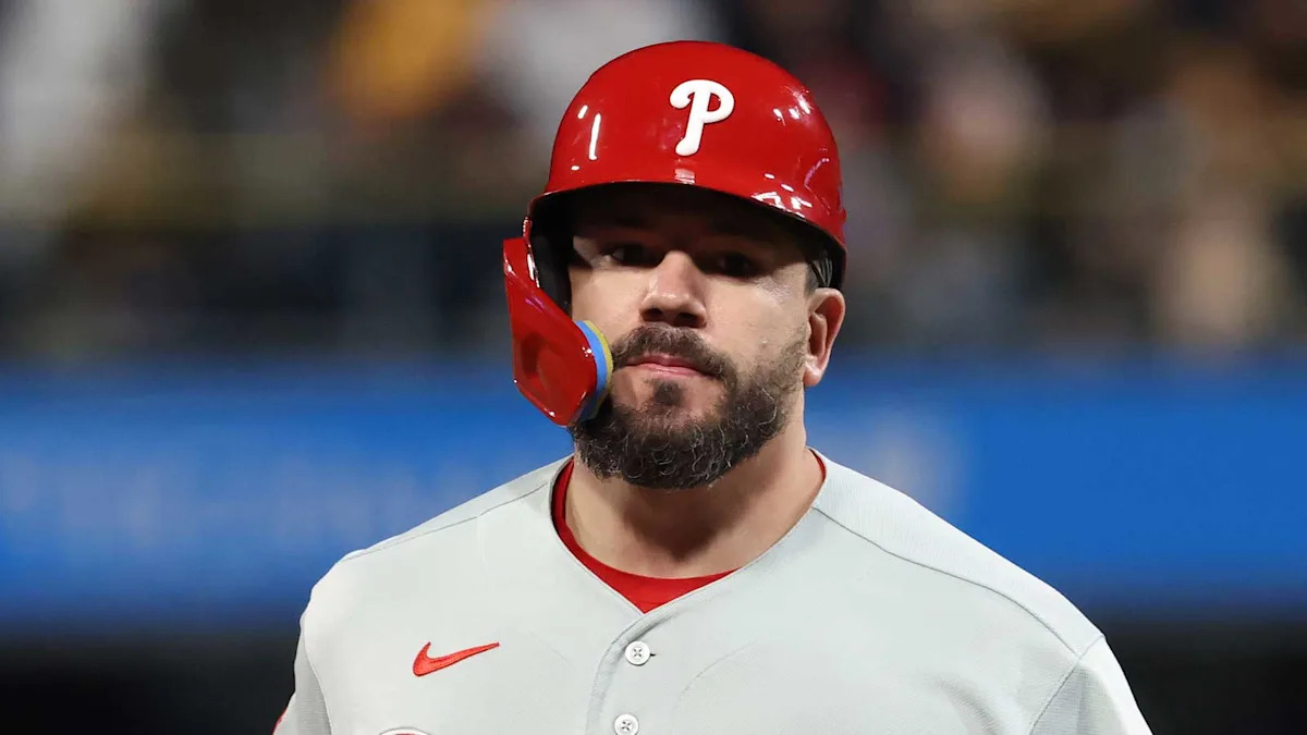 Kyle Schwarber joins Barry Bonds, Mark McGwire in MLB history