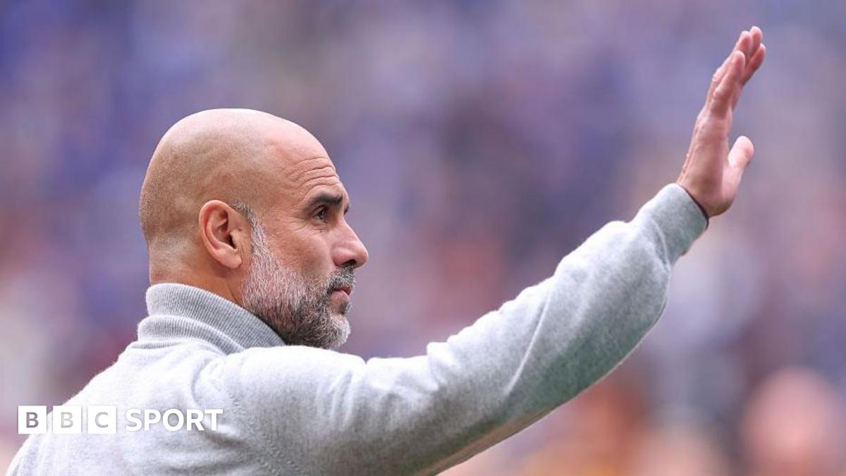 Pep Guardiola waving