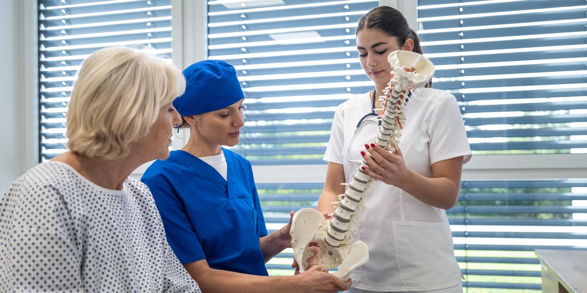 Calcium Vs. Magnesium: Doctors Reveal Which Builds Stronger Bones