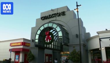 Police arrest man over alleged 1994 armed robbery at Chadstone Shopping Centre