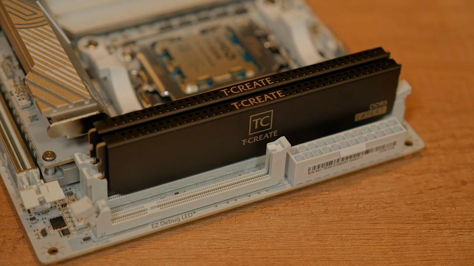 Greyscale ITX PC build.