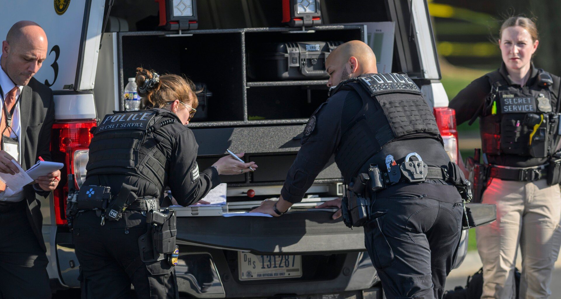 US Secret Service shoots gunman near White House | Donald Trump News
