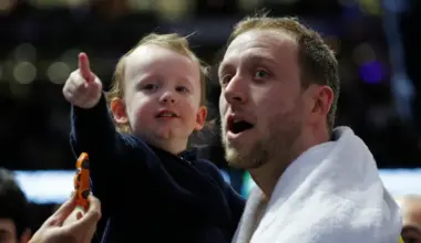 Joe Ingles oficially signs with NBL team after 12-year NBA career image
